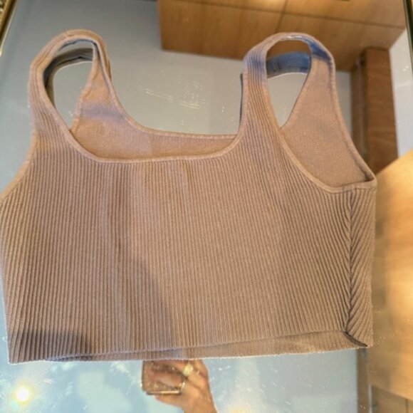 Pre-Loved Aritzia Babaton Sculpt Knit Scoopneck Cropped Tank in Taupe - Size L - Picture 2 of 4
